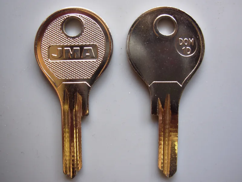 Towbar keys 2D001 - 2D222 keys cut to code