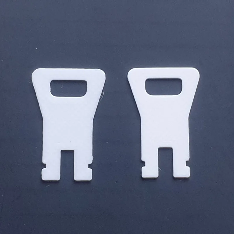 unbranded towel and soap dispenser key - K2C615