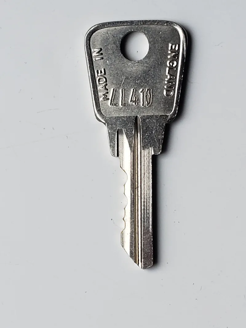 LL410 Switch Key