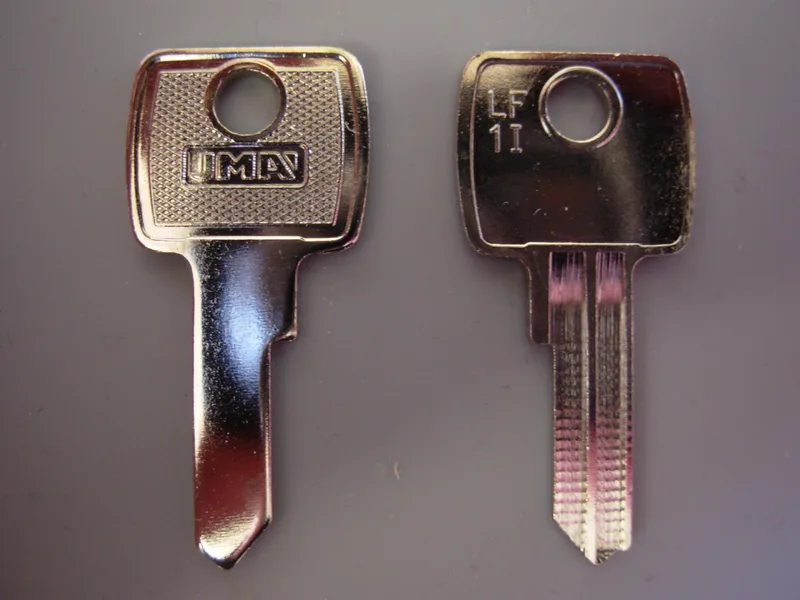92001 - 92400 keys cut to code, office furniture, filing cabinet, locker, desk ​& Tambour