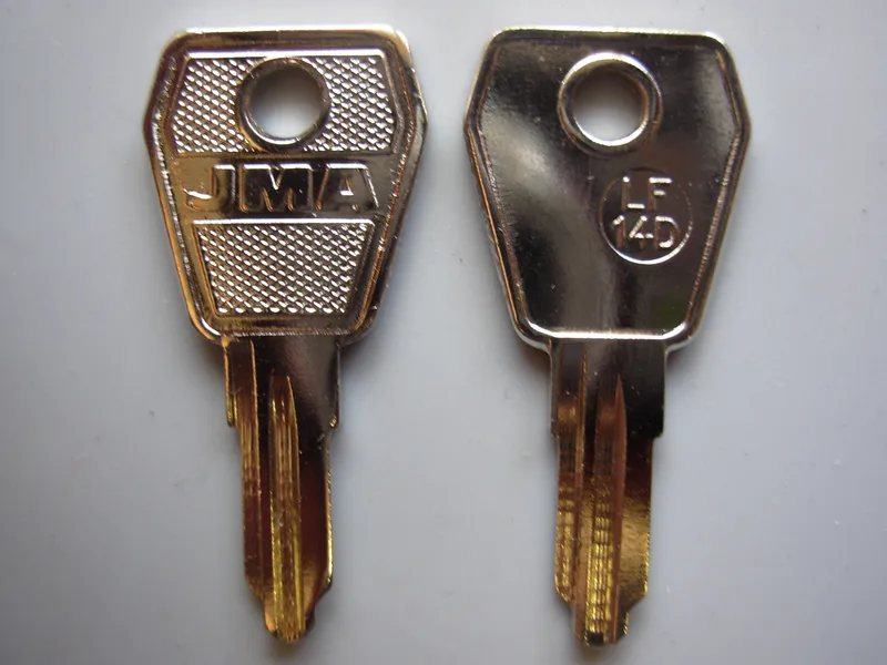 801 - 1000 keys cut to code, filing cabinet, locker, desk & Tambour